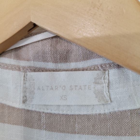 Altar'd State Women Mixed Stripe Pattern Buttondown Chest Pocket 3/4 Sleeve Top - Picture 3 of 4